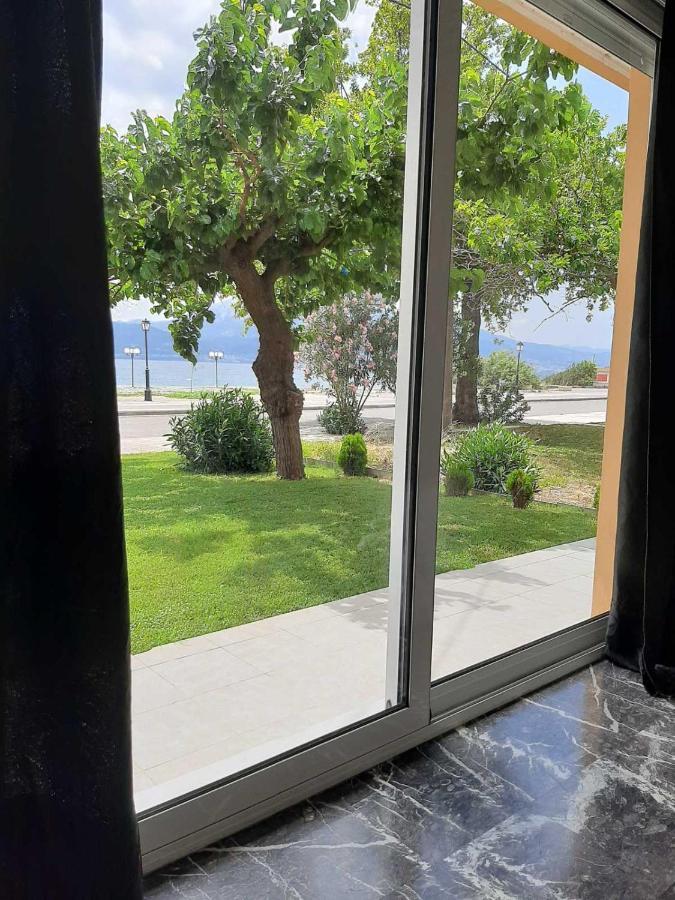 Nafpaktos Seaside Apartment Eksteriør bilde