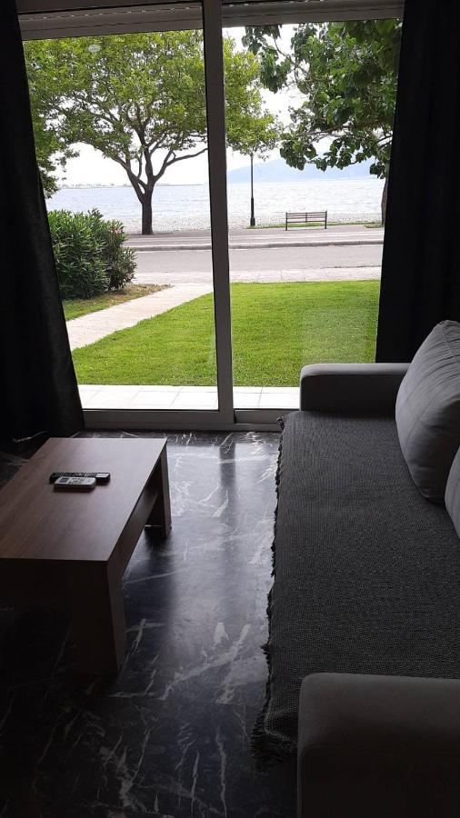 Nafpaktos Seaside Apartment Eksteriør bilde